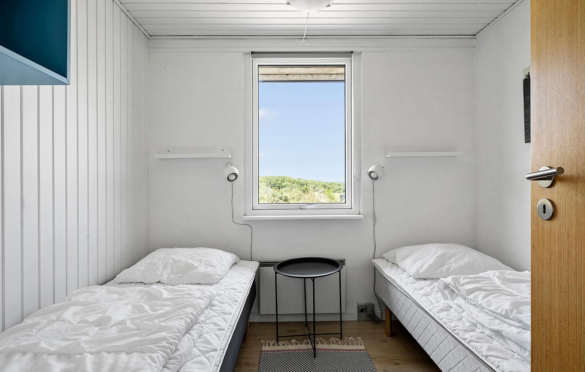 4 bedrooms, travel crib, free WiFi