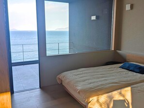 Bügeleisen/Bügelbrett, Reisekinderbett, WLAN, Bettwäsche