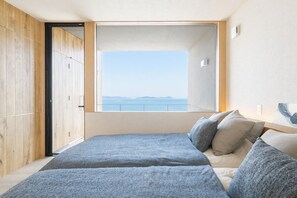 3 bedrooms, iron/ironing board, travel crib, WiFi