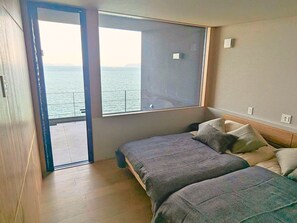 3 habitaciones, tabla de planchar con plancha, cuna de viaje y wifi 