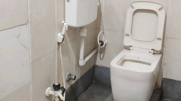 シャワー、レインフォールシャワー、タオル、石鹸