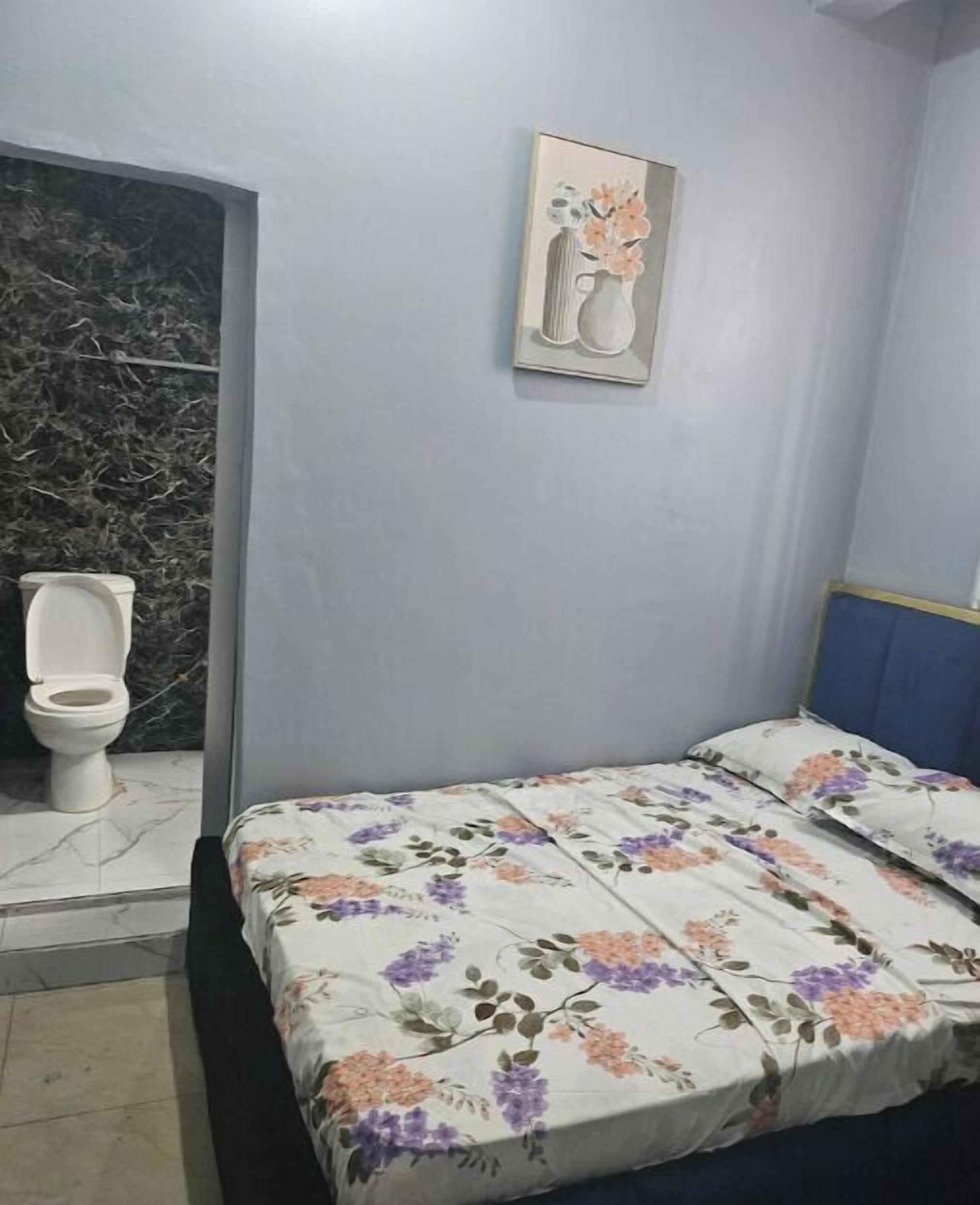 2 soverom, strykejern/-brett, internettilgang og sengetøy