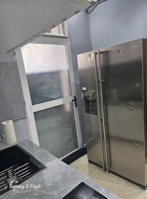 Uklassifisert bilde, 5 av 24, knapp