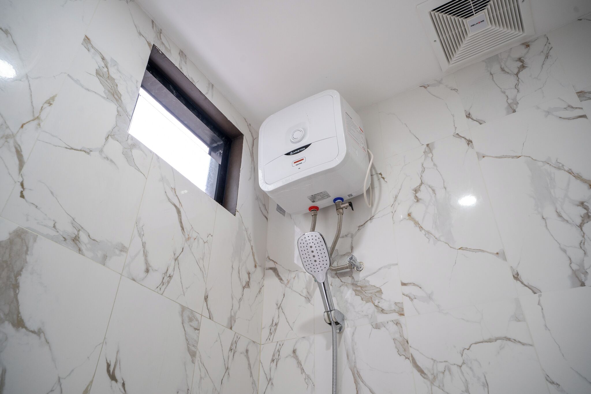 Shower, towels, soap, shampoo