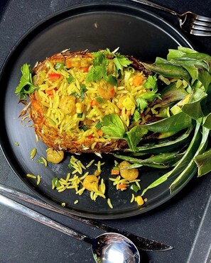 Unclassified image, 4 of 24, button