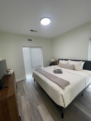 2 bedrooms, WiFi, bed sheets