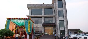 The Ritu's Resort Shikohabad