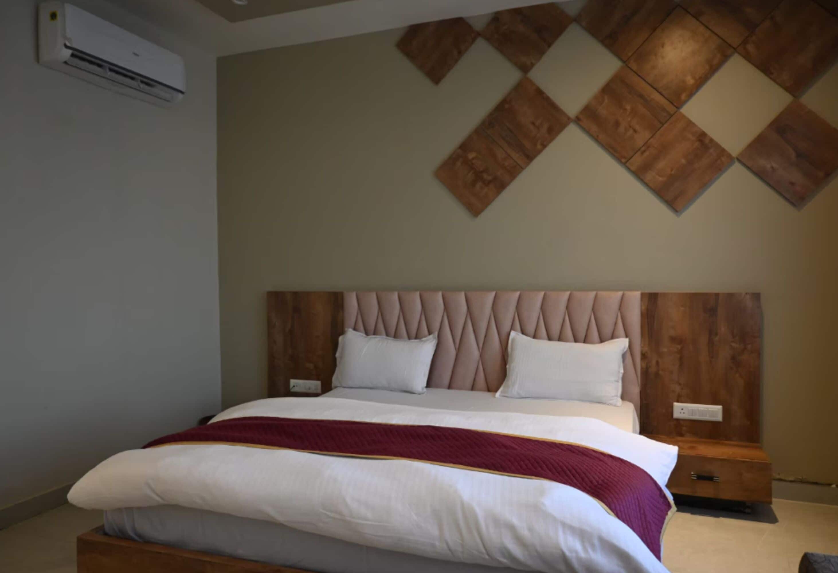 Chambre supérieure double, vue sur la ville | Bureau, accès au Wi-Fi (inclus)