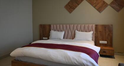 The Ritu's Resort Shikohabad