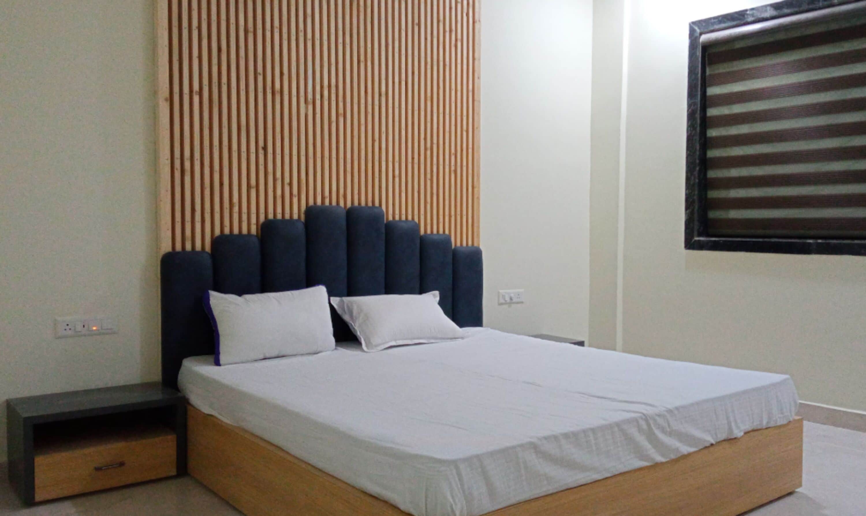 Chambre Deluxe double, vue sur la ville | Bureau, accès au Wi-Fi (inclus)