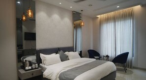 Deluxe Double Room, City View - Hotel Cloud Castle Ludhiana (Ludhiana)