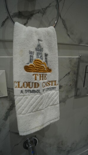 Deluxe Double Room, City View | Bathroom | Shower, free toiletries, towels