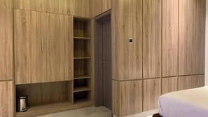 Deluxe Room, Balcony, City View | Desk, laptop workspace, blackout drapes, soundproofing - Onyx Royal Hotel And Suites (Owerri)