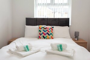 3 bedrooms, iron/ironing board, Internet, bed sheets - Close to City Centre - Mins Away from Anfield Stadium - Free Street Parking (Liverpool)