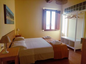 Immagine non classificata, 3 di 8, pulsante