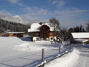 Nicht klassifiziertes Bild, 3 von 25, Schaltfläche