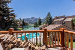 Property grounds - Mammoth Creek Unit 58 (Mammoth Lakes)