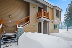 Exterior - Mammoth Creek Unit 25 (Mammoth Lakes)