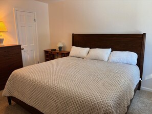 2 bedrooms, Internet, bed sheets