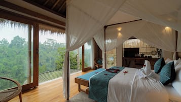 Ropa de cama de alta calidad, colchones con pillow-top y minibar