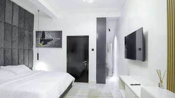 Economy Room, Balcony, City View