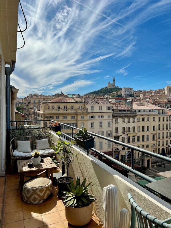 Oklassificerad bild, 1 av 13, knapp