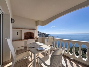 Outdoor dining - BELLA PANORAMICA Roses / Roses - INTERimmo (Rosas / Roses)