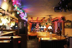 Bar (en el alojamiento)