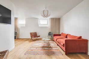 Smart TV, offices - Spacious Apartment  a/c 1BR/2P - Notre-Dame (Paris)