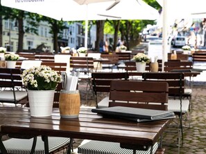 Nicht klassifiziertes Bild, 2 von 10, Schaltfläche