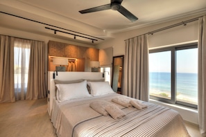 アイロン / アイロン台、WiFi (無料)、ベッドシーツ