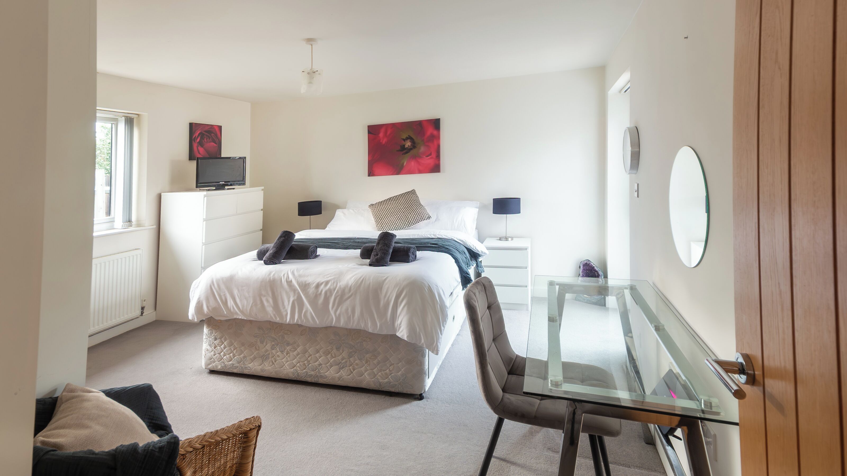 2 bedrooms, desk, free WiFi, wheelchair access