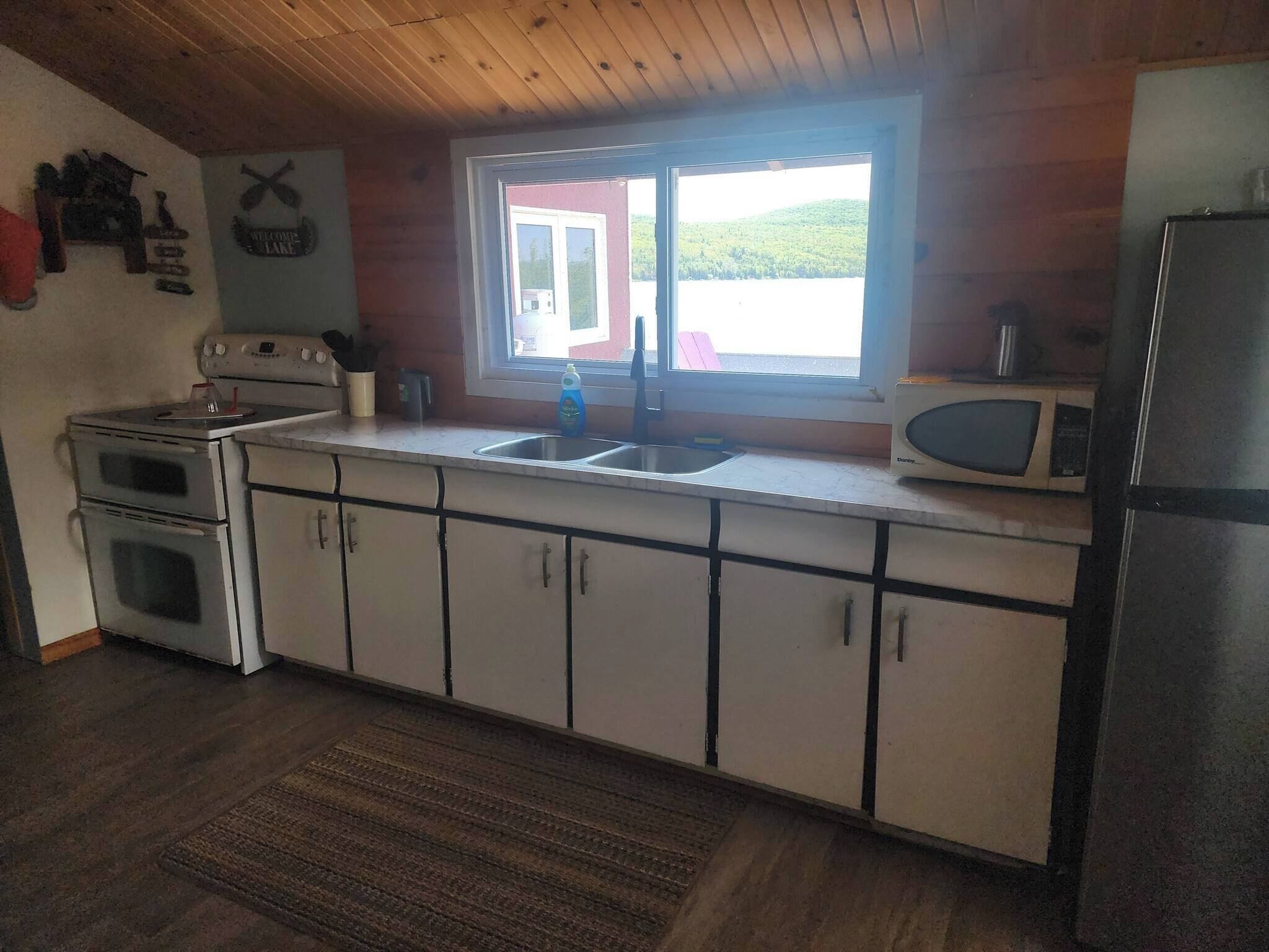 المنشأة من الداخل