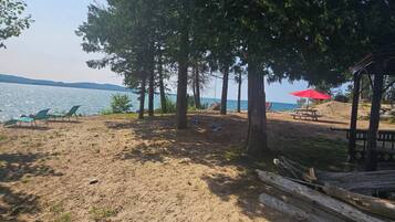 Cabin, 2 Bedrooms, Smoking, Balcony | Beach