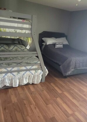 Apartment, 2 Bedrooms, Smoking, Balcony | 2 bedrooms - Lake Superior Waterffront Main Unit of Duplex Sleeps 8 ppl (Unorganized North Algoma)