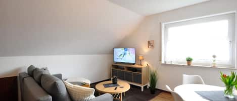 Télévision, chaîne hi-fi