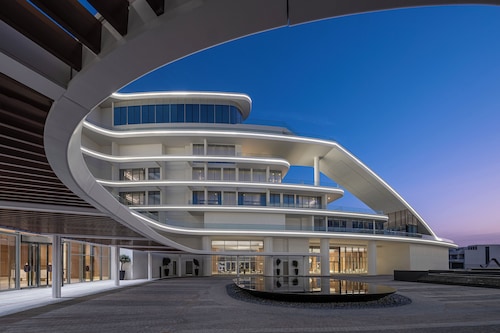 Tivoli LA VIE Muscat Hotel & Residences