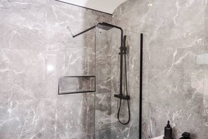 House, 3 Bedrooms | Bathroom - The Langdale - Where Comfort Meets Convenience (Sale)