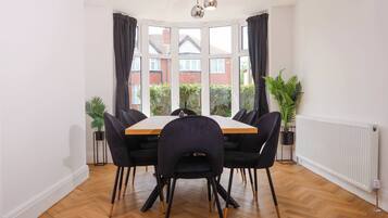 House, 3 Bedrooms | Dining room