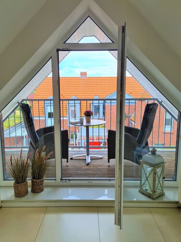 Cosy apartment with balcony in a beautiful location, close to the town center