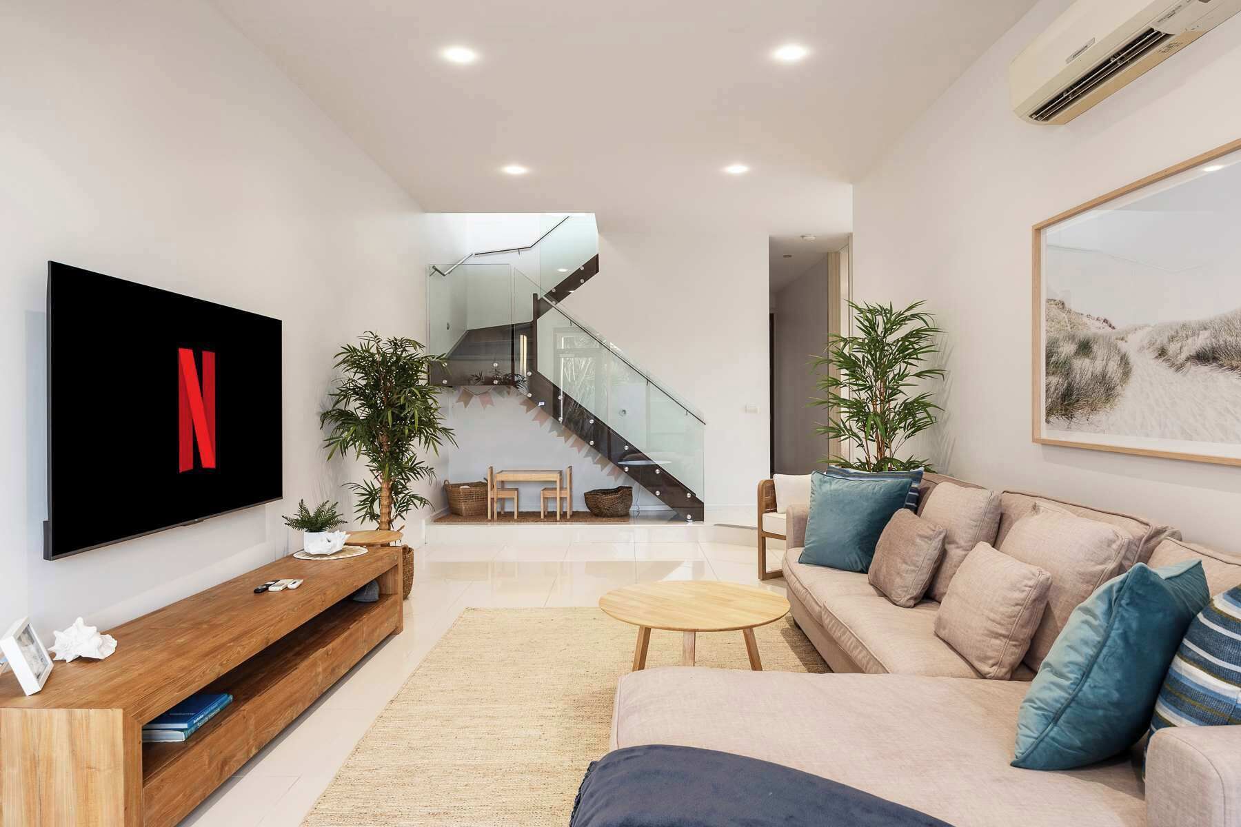 Bella Vista | Pool, Spa & Bay Views - Mornington