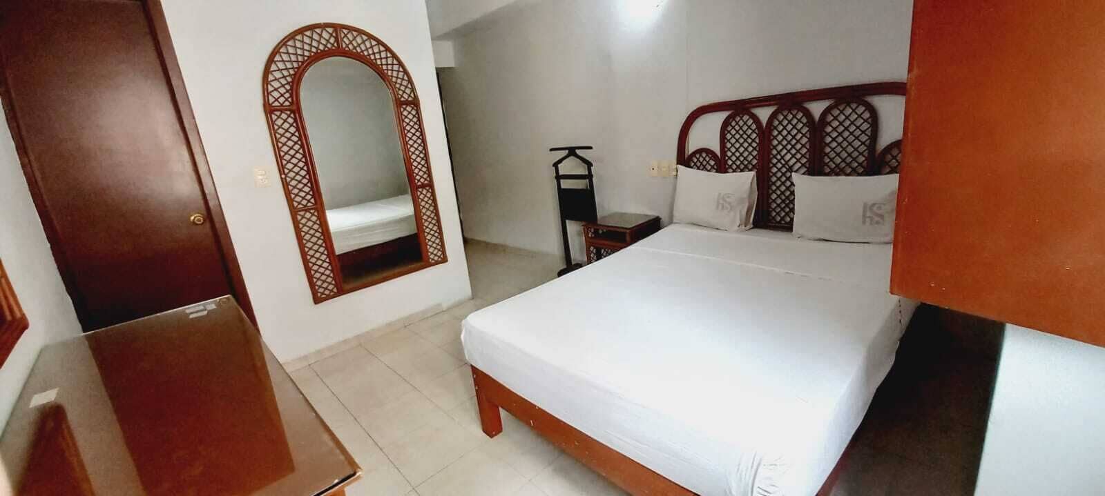 Standard Room | Desk, soundproofing, free WiFi, bed sheets