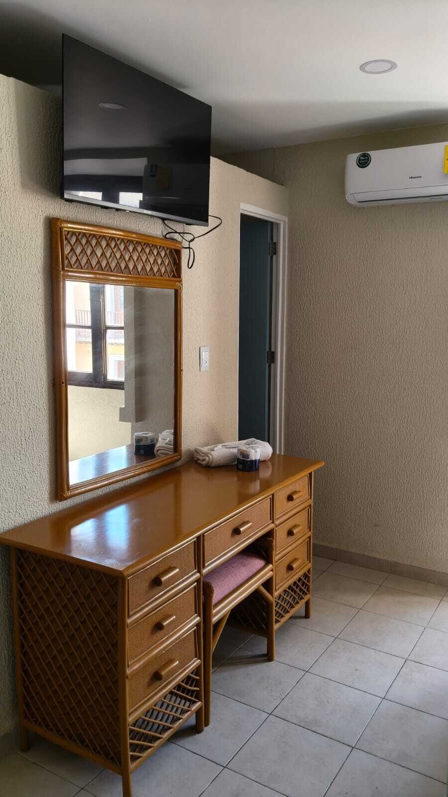 Standard Room | Desk, soundproofing, WiFi (free), bed sheets