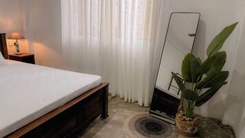 Chambre Classique Double ou avec lits jumeaux, vue piscine