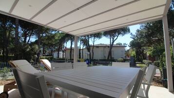 Villa, 3 Bedrooms, Balcony, Garden View | Terrace/patio