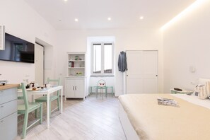 1 makuuhuone, silitysrauta/-lauta, Wi-Fi, vuodevaatteet