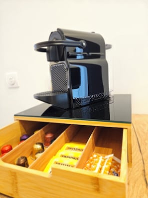 Uklassifisert bilde, 5 av 8, knapp