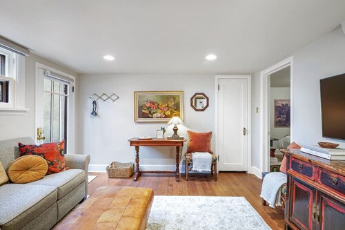 Cozy Downtown Provo Cottage w/ King Bed