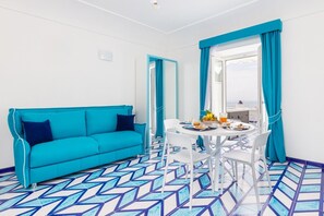 Dining - Aurora Sea with terrace and jacuzzi (Positano)