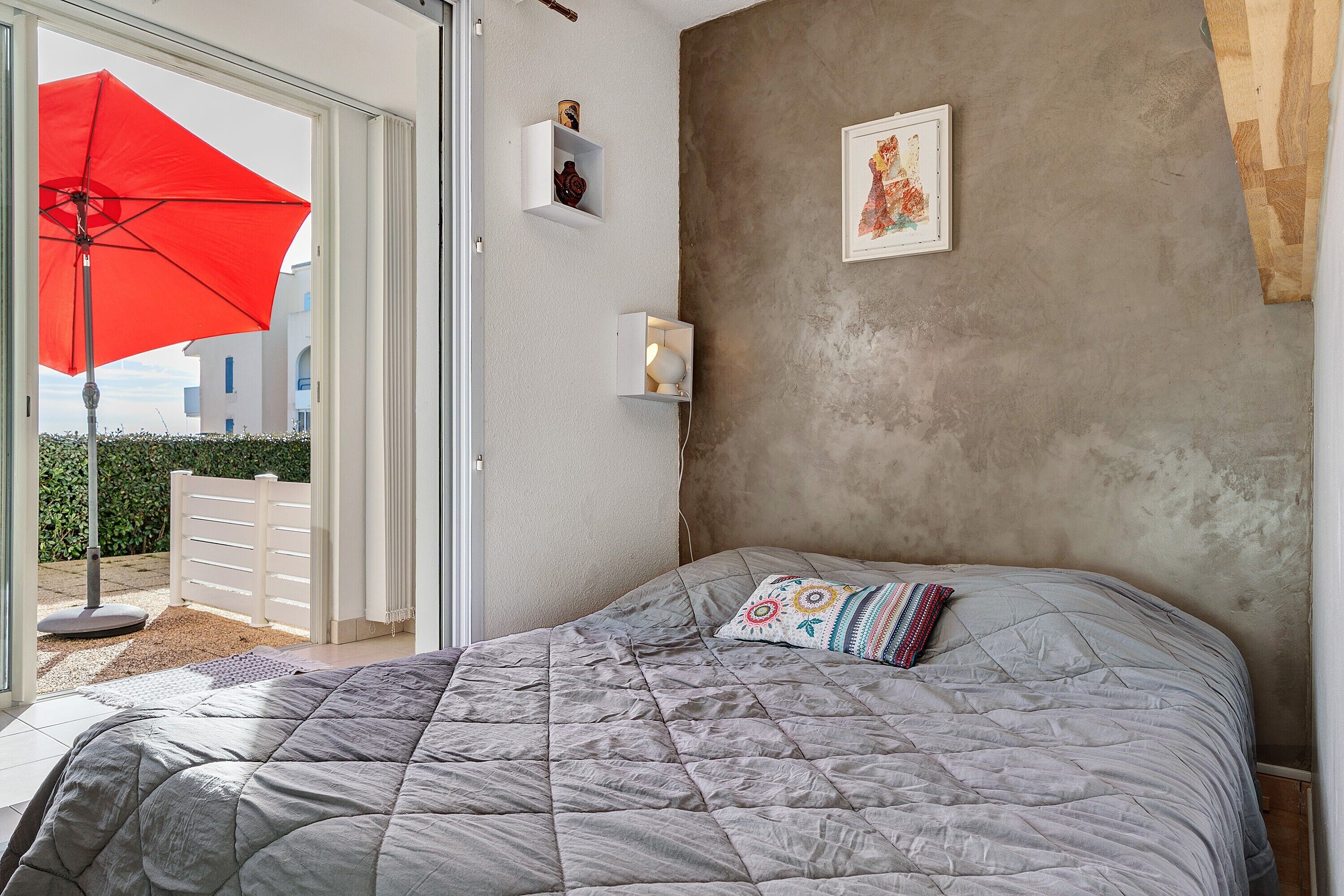 1 bedroom, iron/ironing board